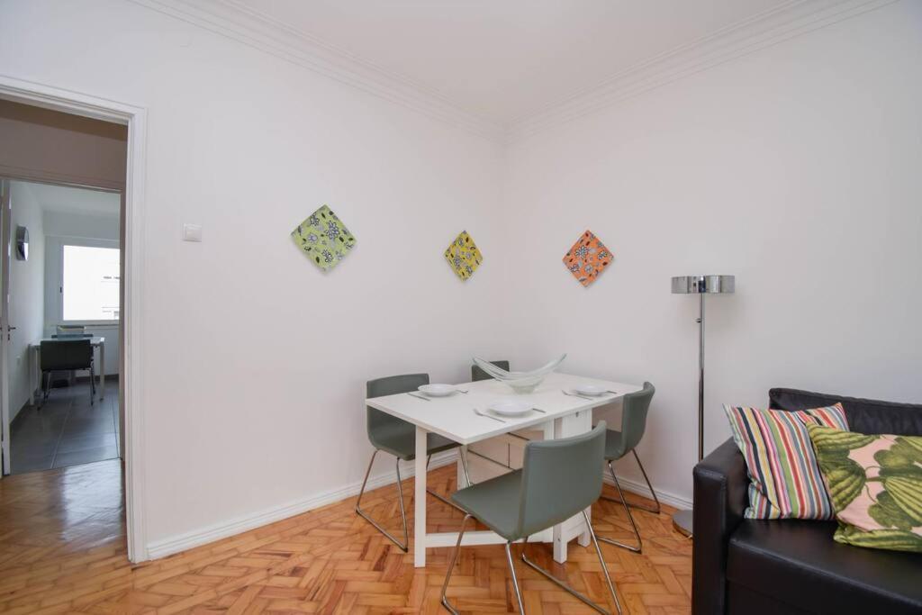 Cozy And Sunny Family Apartment 리스본 외부 사진